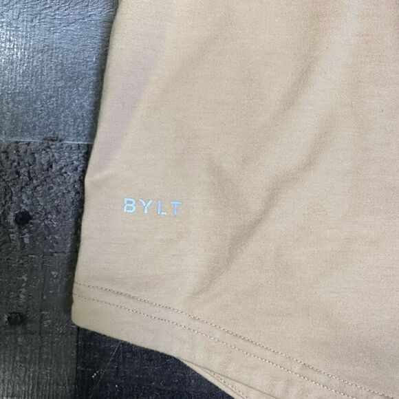Bylt Mens Size XL Drop Cut S/S Athletic T Shirt Tan Short Sleeve Curved Hem - Picture 2 of 7